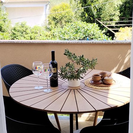 Family Apartment B&B Biograd Na Moru Exterior foto